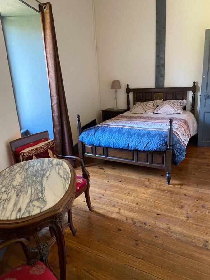 Tour Du Chateau De Gondole Le Cendre Eksteriør billede